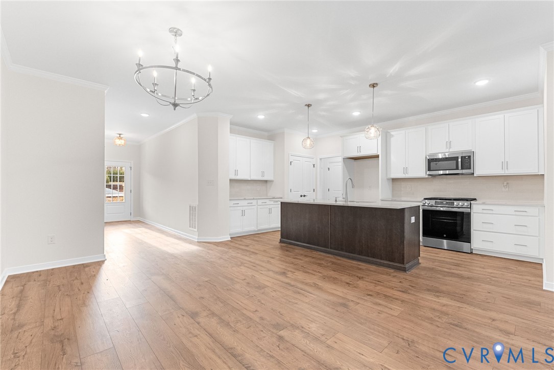 6715 Mayland Ridge Lane Moseley, VA 23120 - Photo 8 of 33