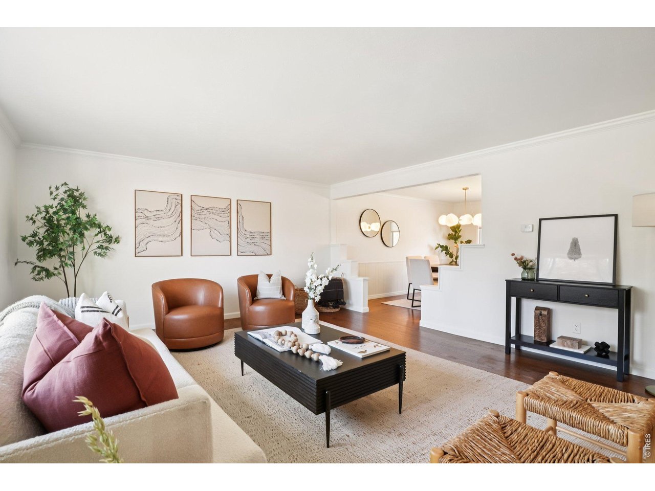 2610 Iliff Street Boulder, CO 80305 - Photo 5 of 50 Spacious living room