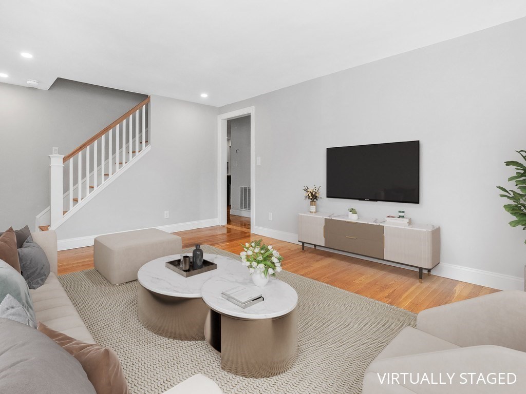 22 Grove Road Waltham, MA 02451 - Photo 7 of 41