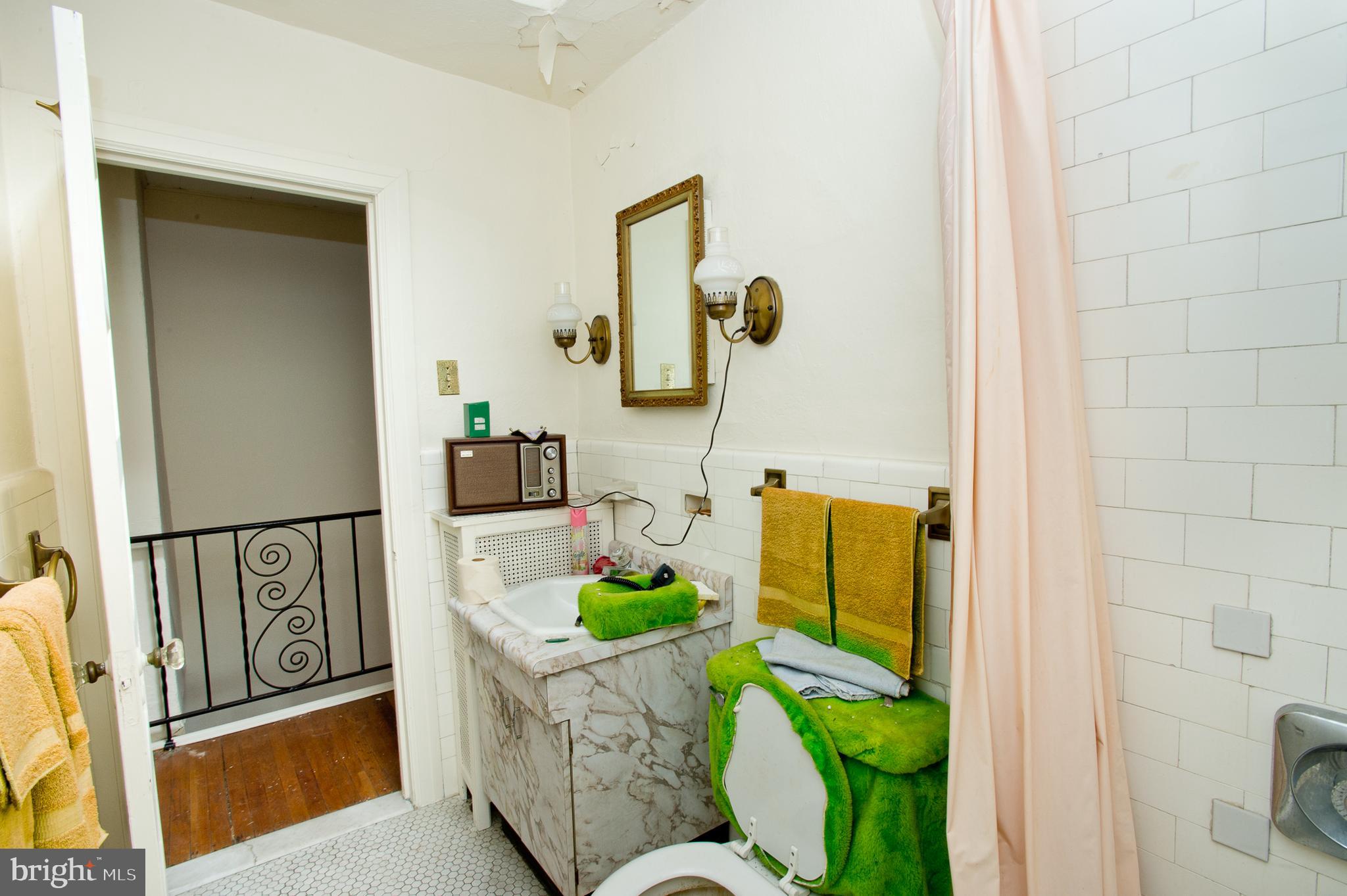 97 Houston Road Lansdowne, PA 19050 - Photo 14 of 20 Full Bath