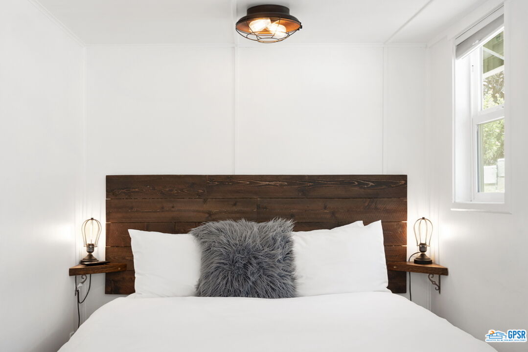 53455 Middleridge Drive Idyllwild, CA 92549 - Photo 16 of 32