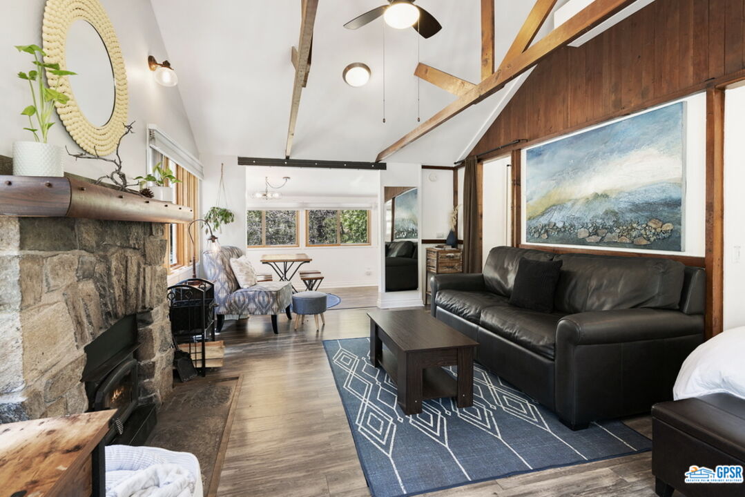 53455 Middleridge Drive Idyllwild, CA 92549 - Photo 3 of 32