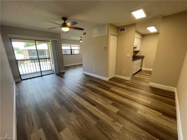 $975 | 5325 Summerlin Road, Unit 2513, Fort Myers, FL 33919