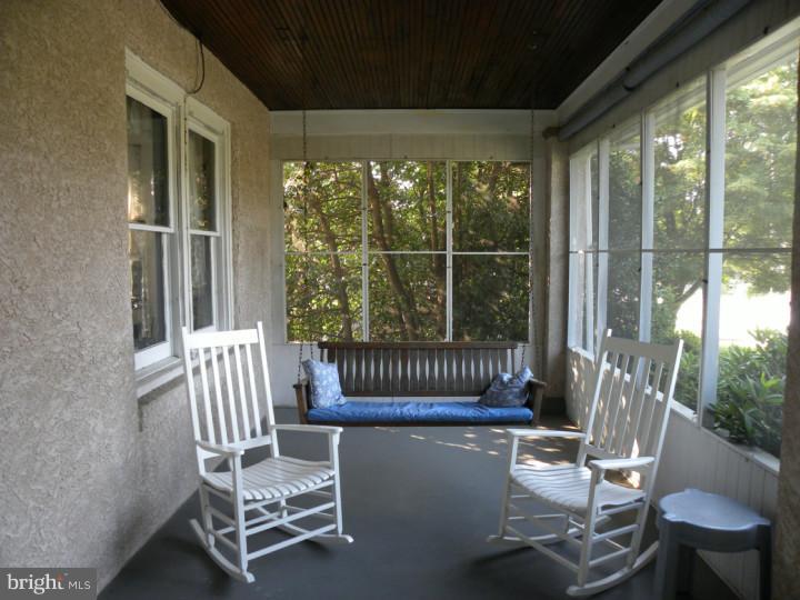 204 Rutledge Avenue Rutledge, PA 19070 - Photo 2 of 25 Porch
