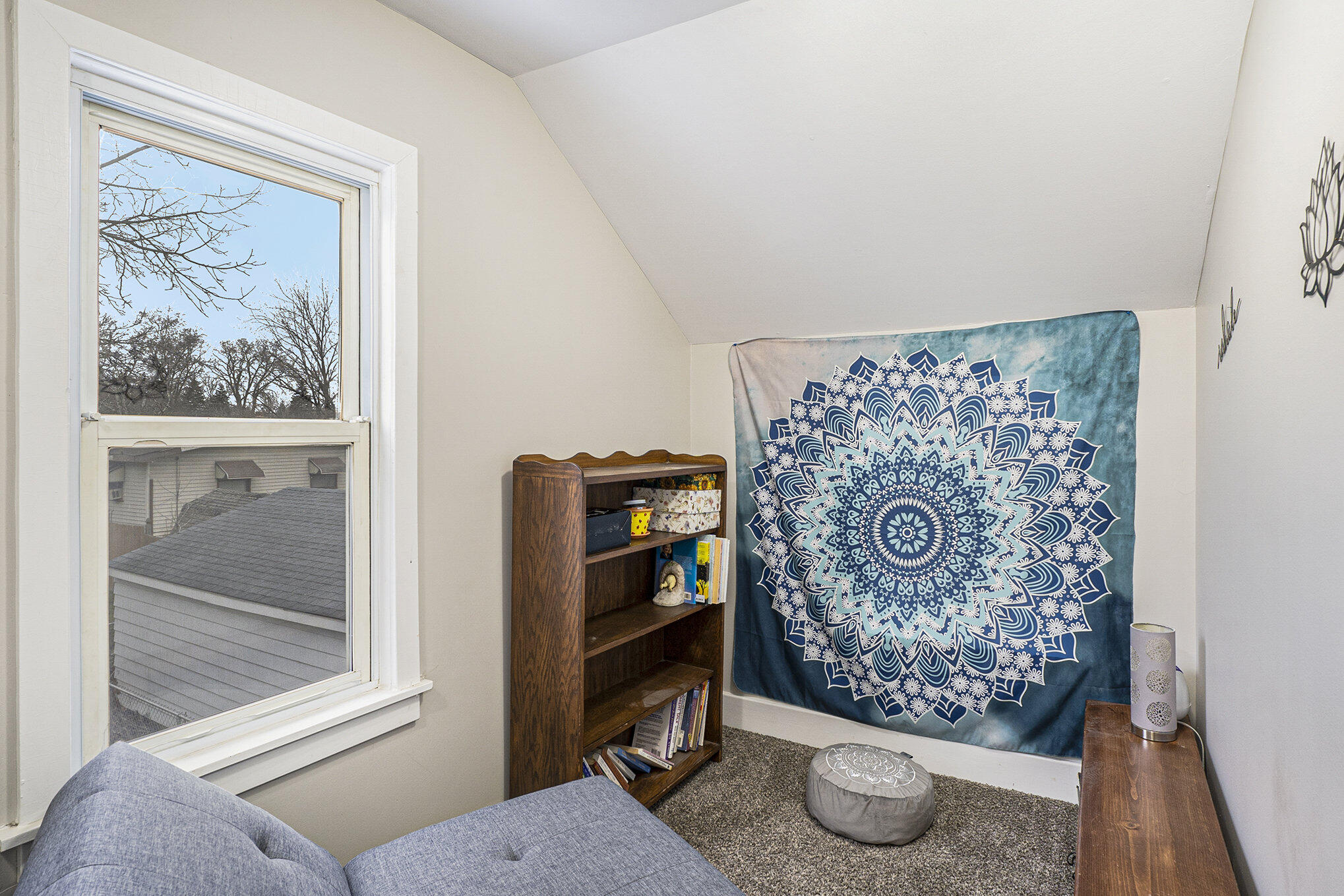 2754 Miller Road Flint, MI 48503 - Photo 10 of 19 2nd Floor Reading Nook
