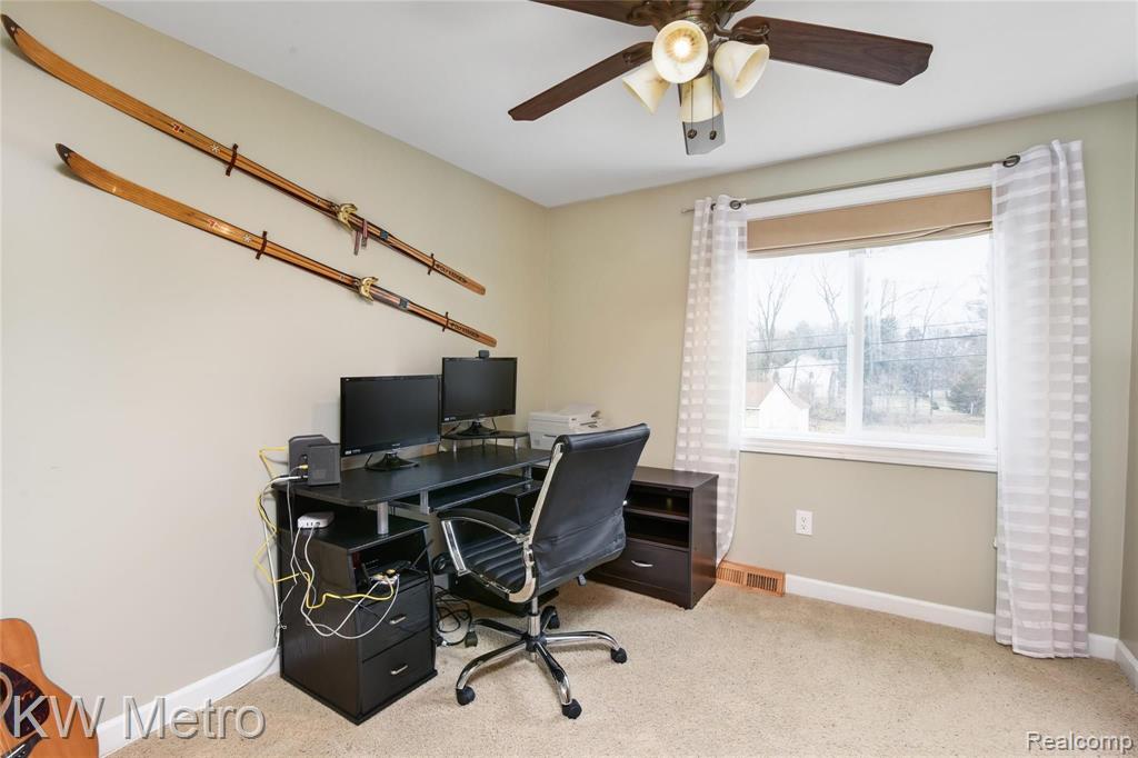 550 May Road Rochester Hills, MI 48307 - Photo 15 of 28
