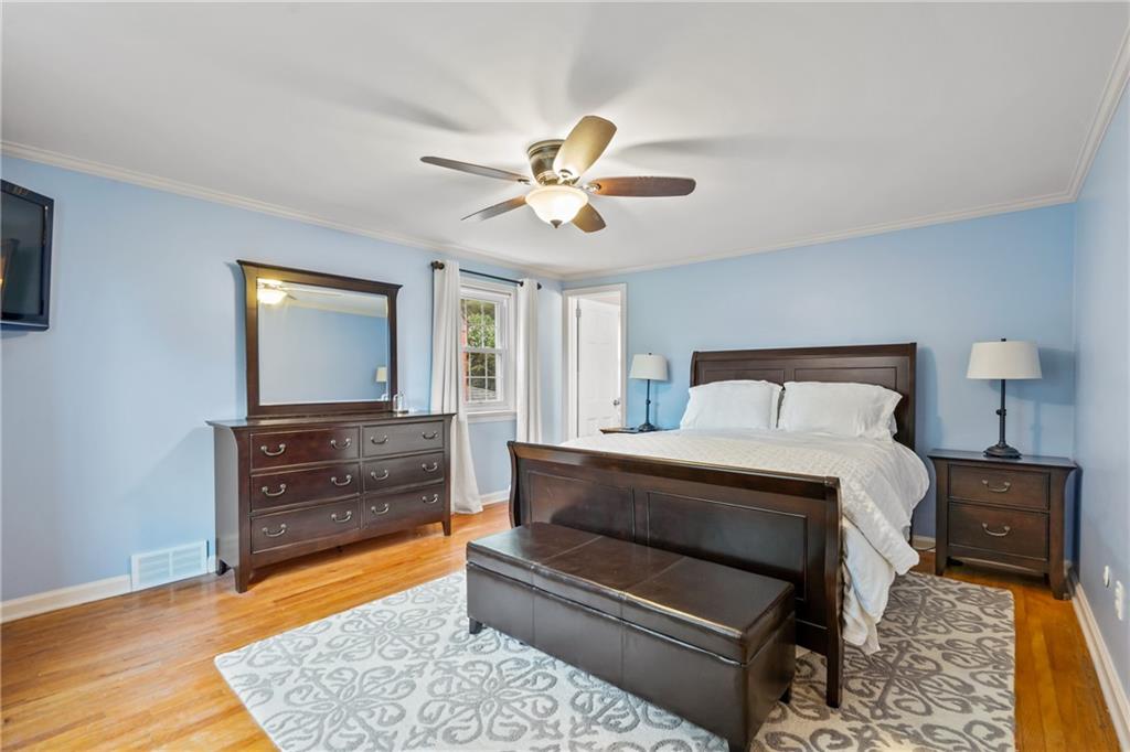1393 Washington Road Pittsburgh, PA 15228 - Photo 11 of 25 Gallery Image 11