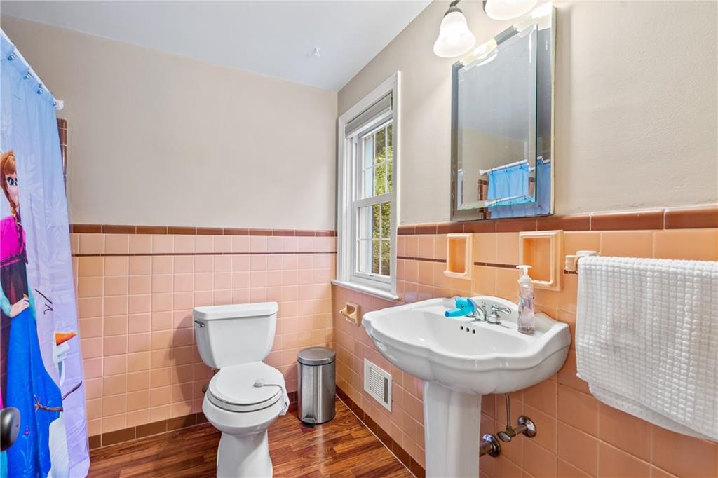 1393 Washington Road Pittsburgh, PA 15228 - Photo 17 of 25 Gallery Image 17
