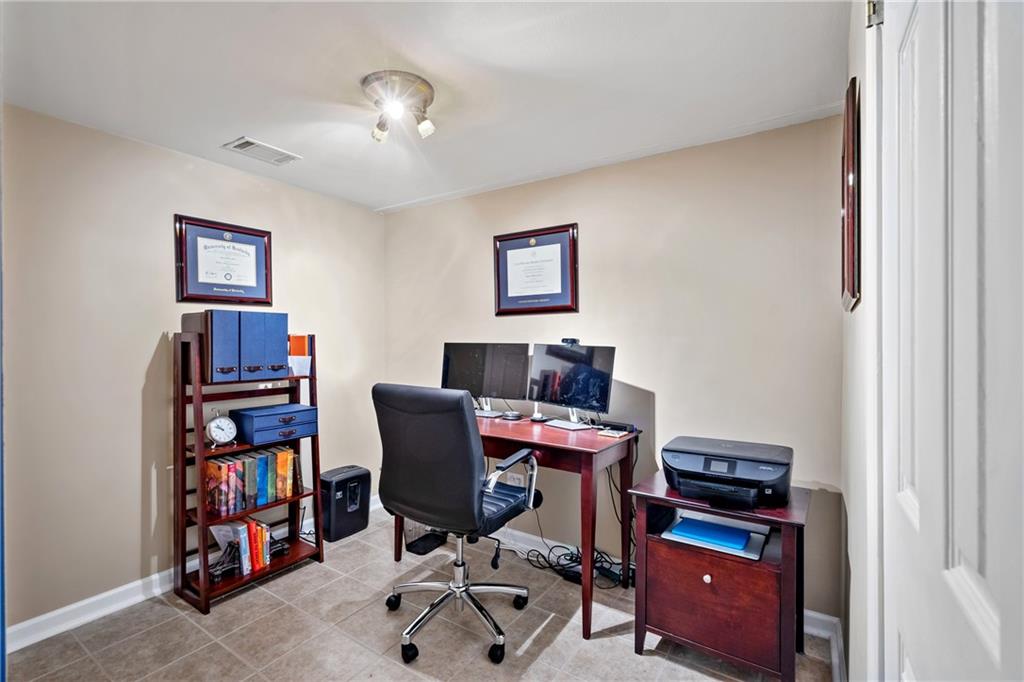 1393 Washington Road Pittsburgh, PA 15228 - Photo 22 of 25 Gallery Image 22