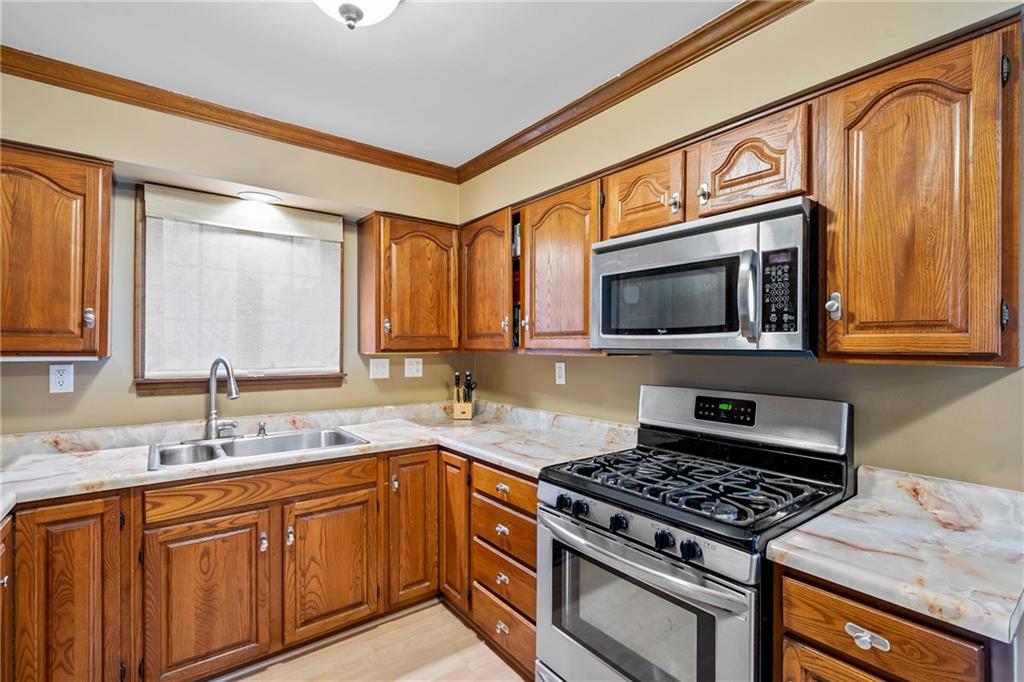 1393 Washington Road Pittsburgh, PA 15228 - Photo 4 of 25 Gallery Image 4
