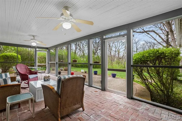 $669,000 | 27 Chesterton Lane, Chesterfield, MO 63017