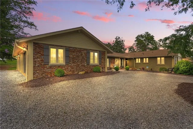 $1,099,000 | 251 Myers Lane, Allison Park, PA 15101