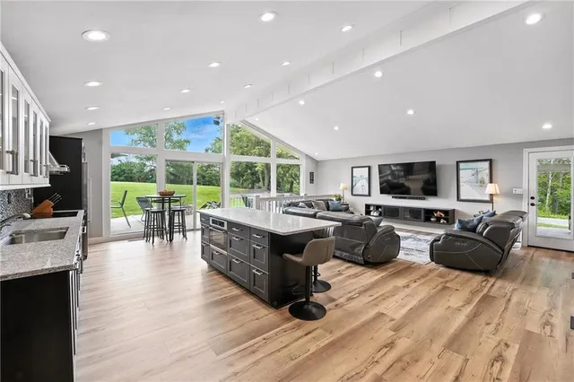 $1,099,000 | 251 Myers Lane, Allison Park, PA 15101