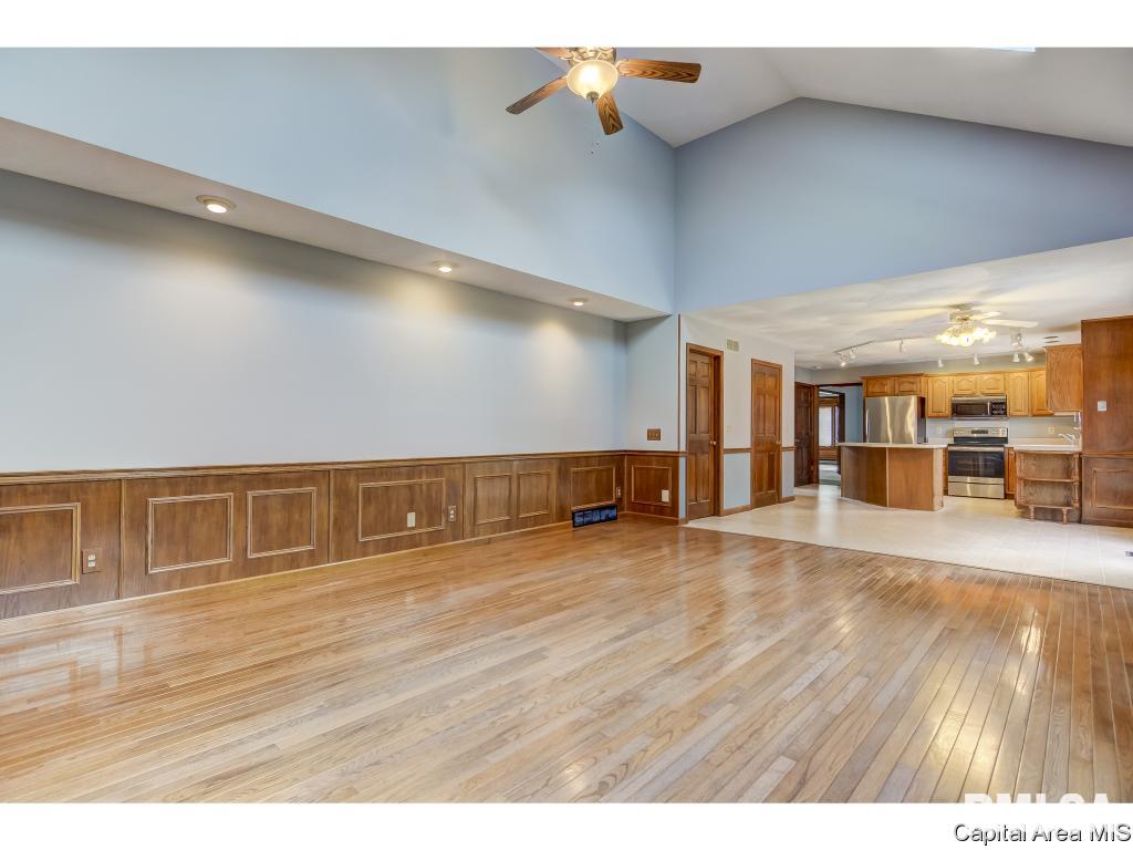 3101 Red Bud Lane Springfield, IL 62712 - Photo 11 of 36 Gallery Image 11