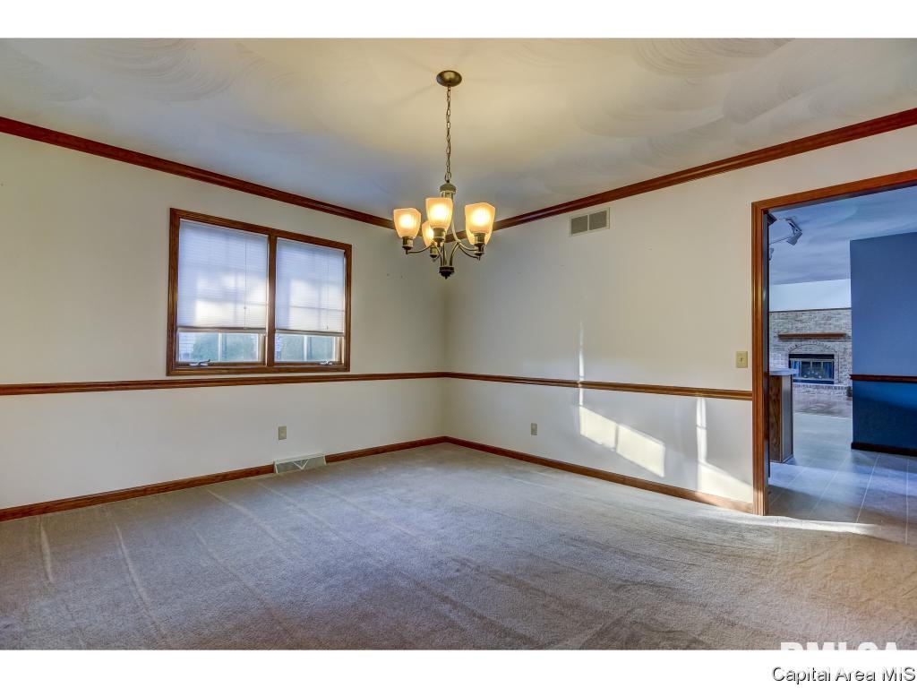 3101 Red Bud Lane Springfield, IL 62712 - Photo 19 of 36 Gallery Image 19