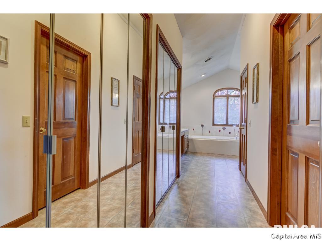 3101 Red Bud Lane Springfield, IL 62712 - Photo 22 of 36 Gallery Image 22