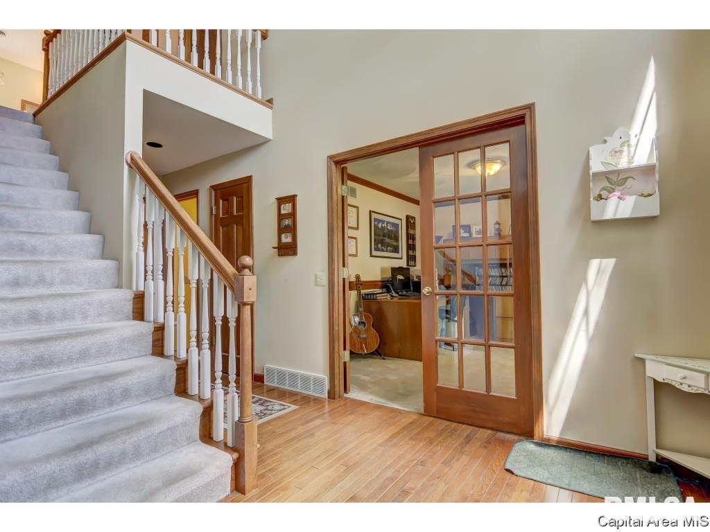 3101 Red Bud Lane Springfield, IL 62712 - Photo 3 of 36 Gallery Image 3