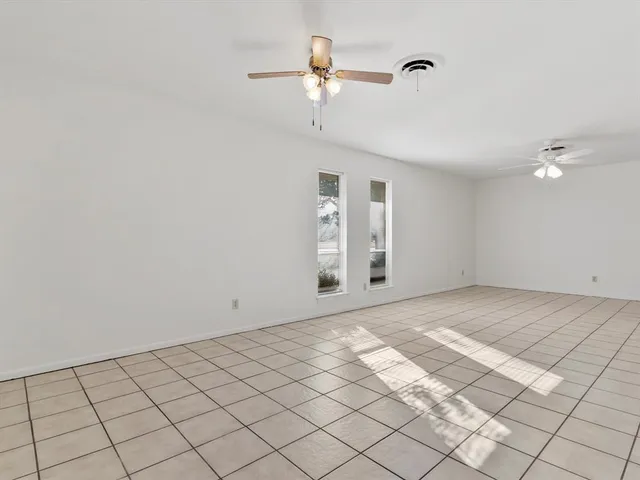 $1,600 | 4804 South Drive, Fort Worth, TX 76132