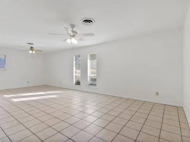 $1,600 | 4804 South Drive, Fort Worth, TX 76132