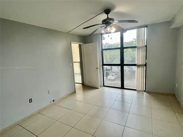 $2,000 | 11800 Southwest 18th Street, Unit 3124, Miami, FL 33175