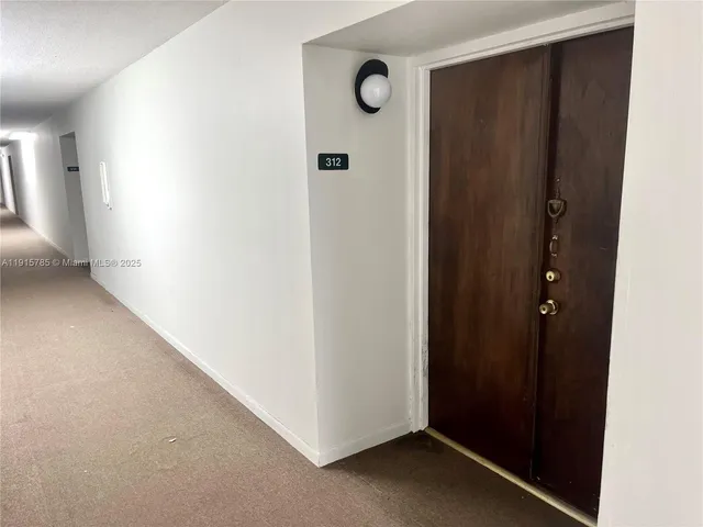 $2,000 | 11800 Southwest 18th Street, Unit 3124, Miami, FL 33175