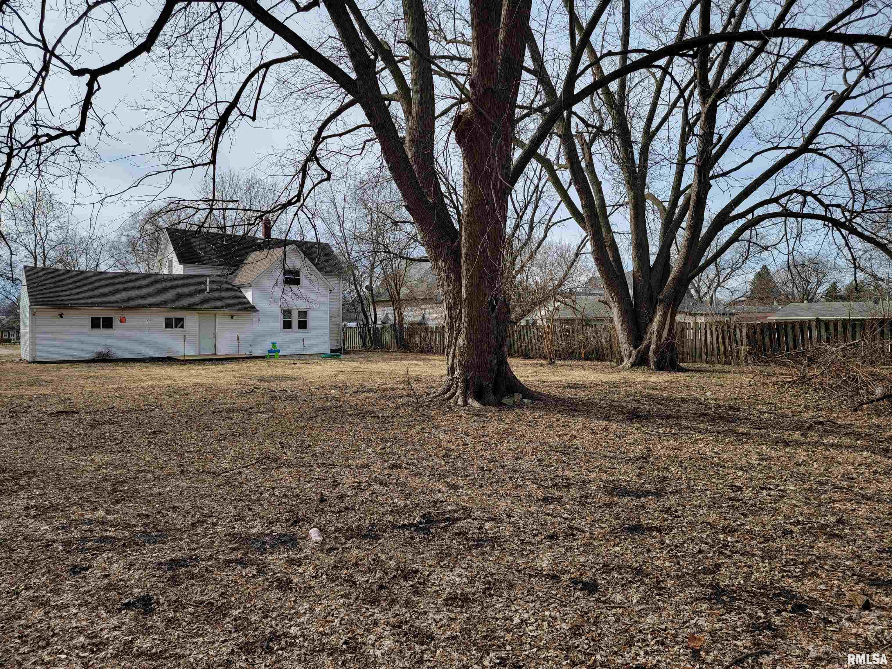 875 East Walnut Street Canton, IL 61520 - Photo 30 of 40 Gallery Image 30