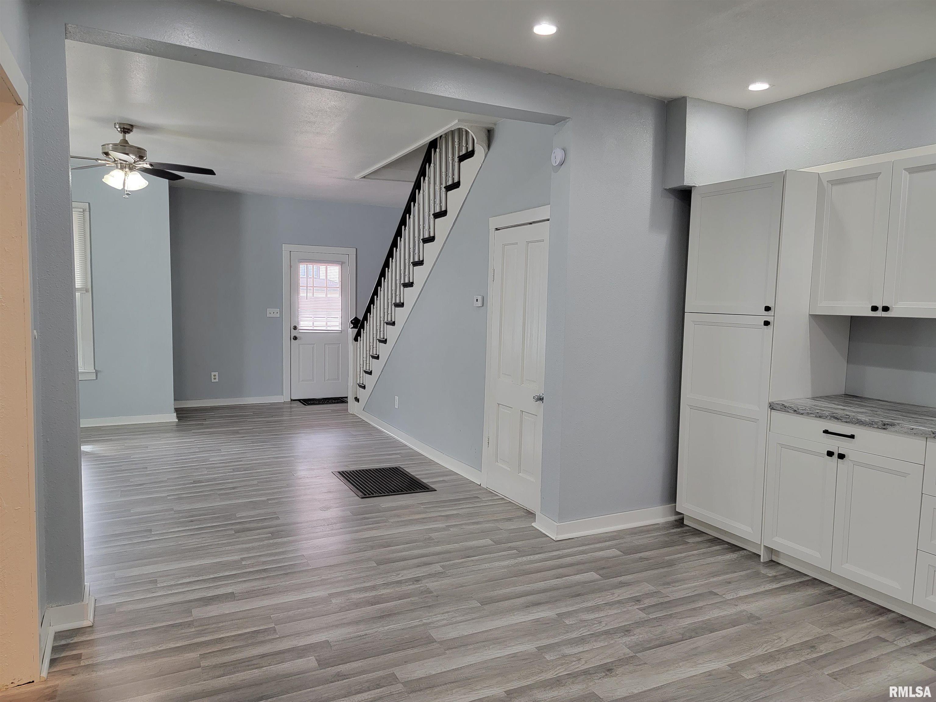 875 East Walnut Street Canton, IL 61520 - Photo 10 of 40 Gallery Image 10