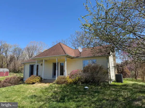 $1,299,000 | 1901 Misty Mdws Lane, Markham, VA 22643