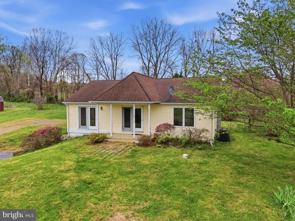$1,299,000 | 1901 Misty Mdws Lane, Markham, VA 22643