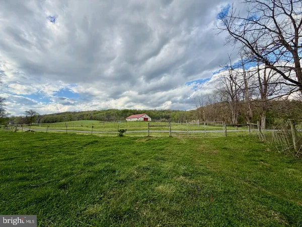 $1,299,000 | 1901 Misty Mdws Lane, Markham, VA 22643