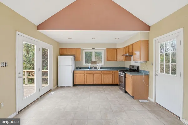 $1,299,000 | 1901 Misty Mdws Lane, Markham, VA 22643