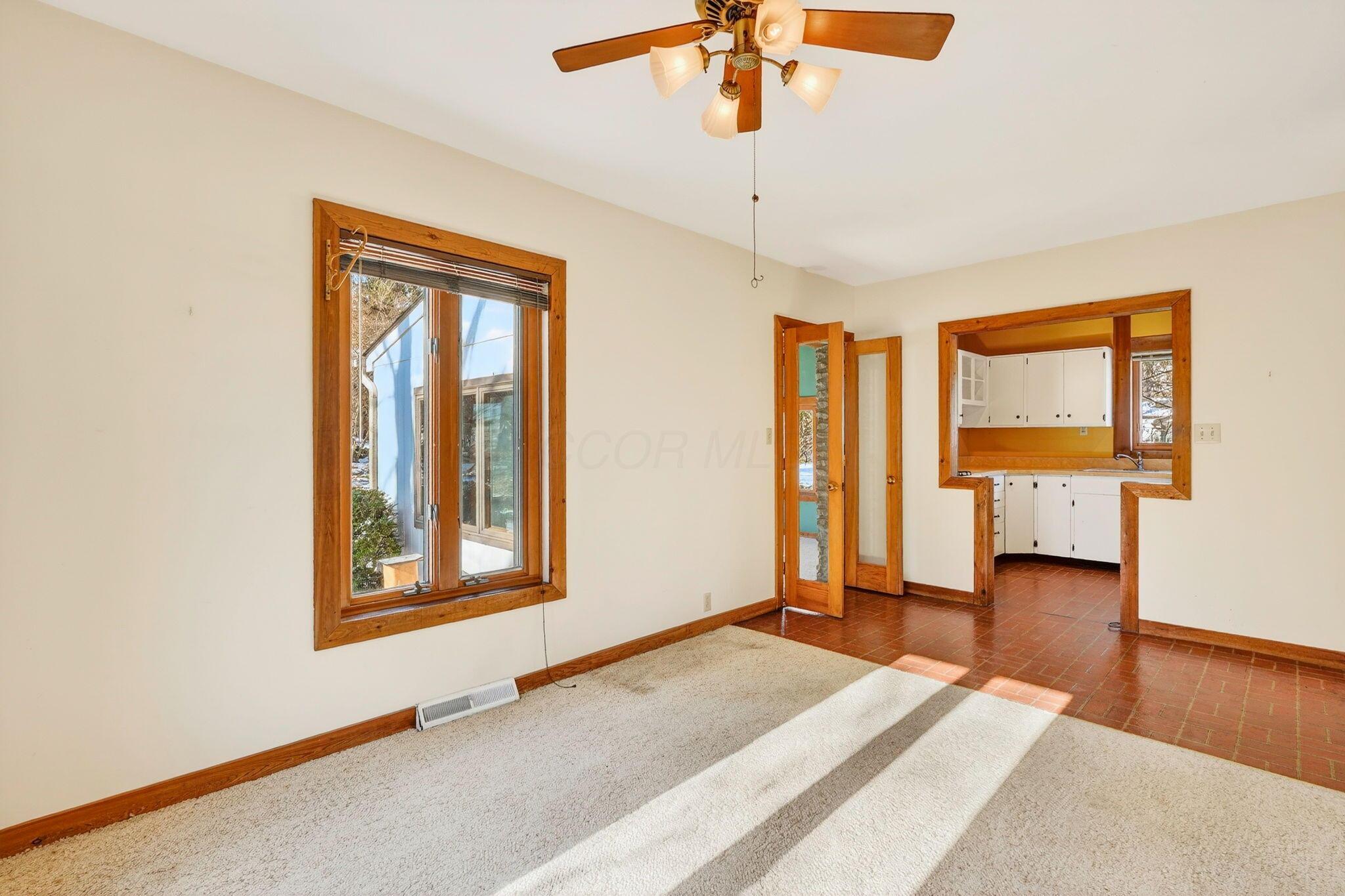 4827 Bellann Road Columbus, OH 43221 - Photo 34 of 85 DINING ROOM