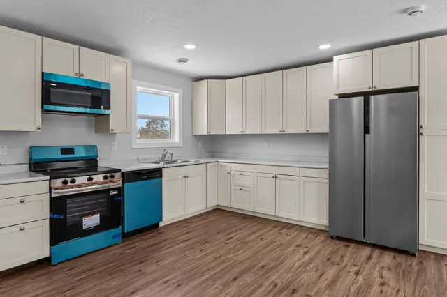 $1,600 | 1782 Us Highway, St. Croix Falls, WI 54024