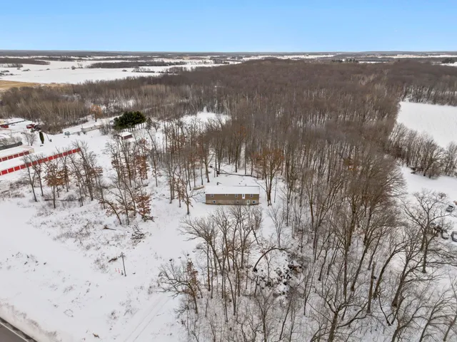 $1,600 | 1782 Us Highway, St. Croix Falls, WI 54024