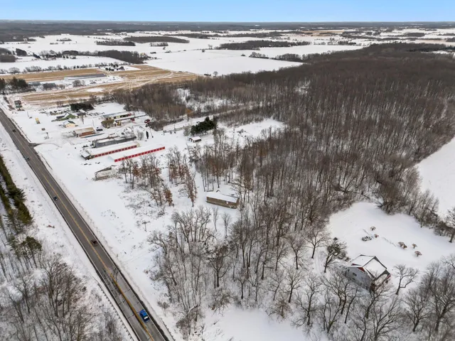 $1,600 | 1782 Us Highway, St. Croix Falls, WI 54024