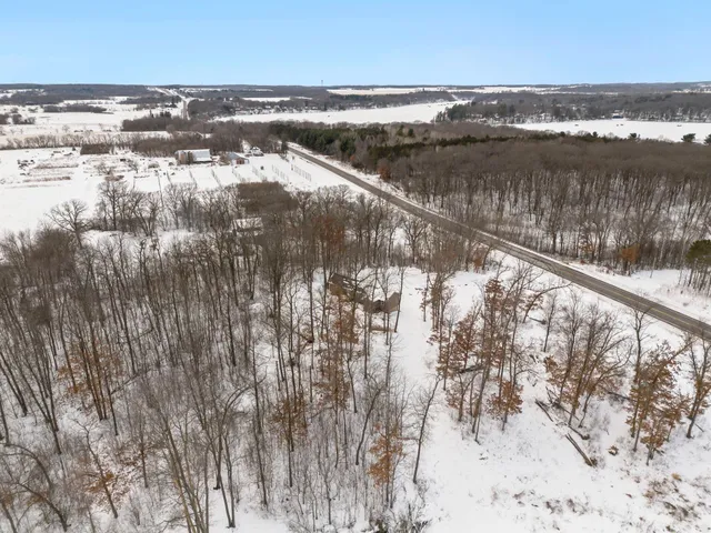 $1,600 | 1782 Us Highway, St. Croix Falls, WI 54024