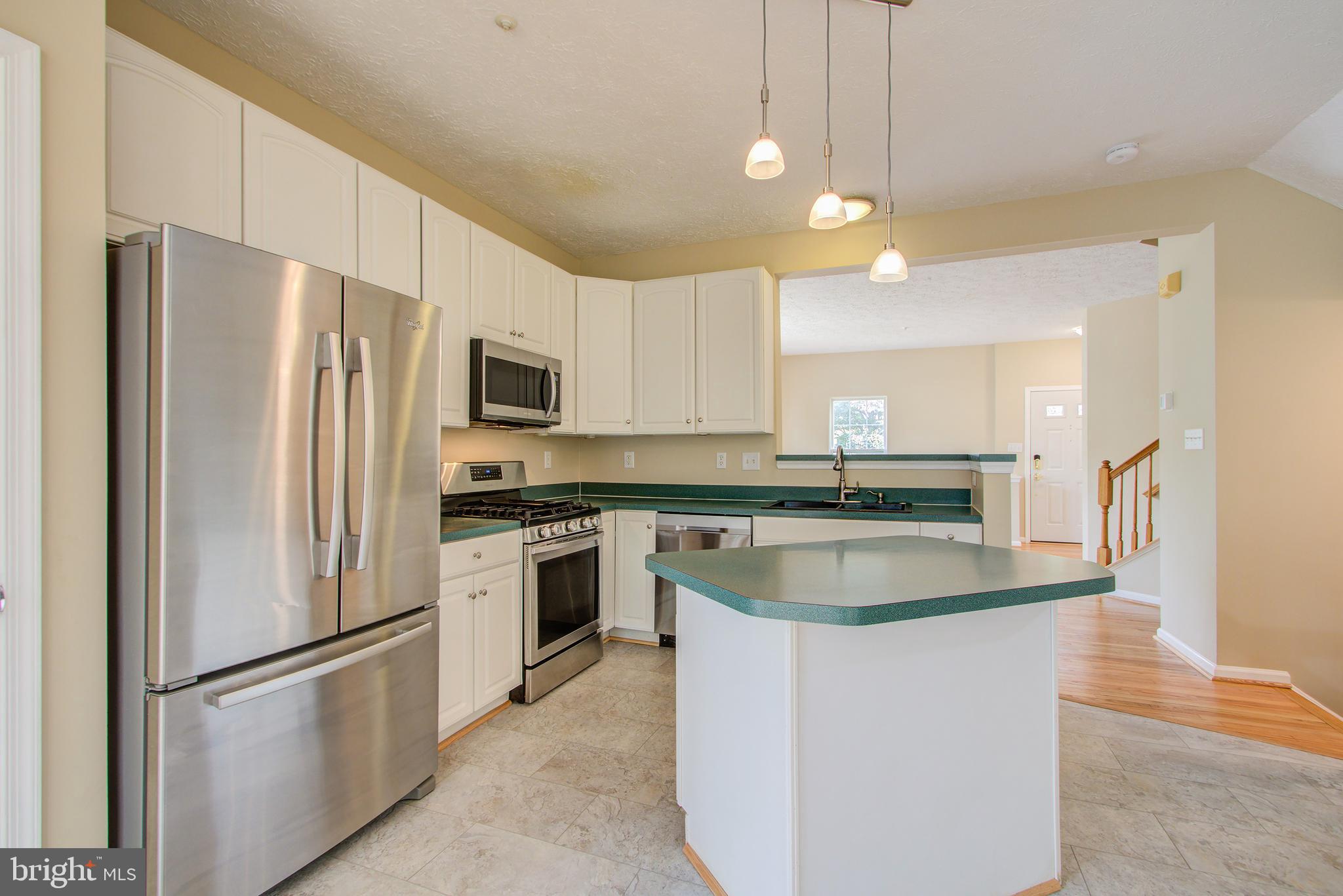 1723 Algonquin Road Frederick, MD 21701 - Photo 6 of 25 Kitchen with energy star stainless appliances