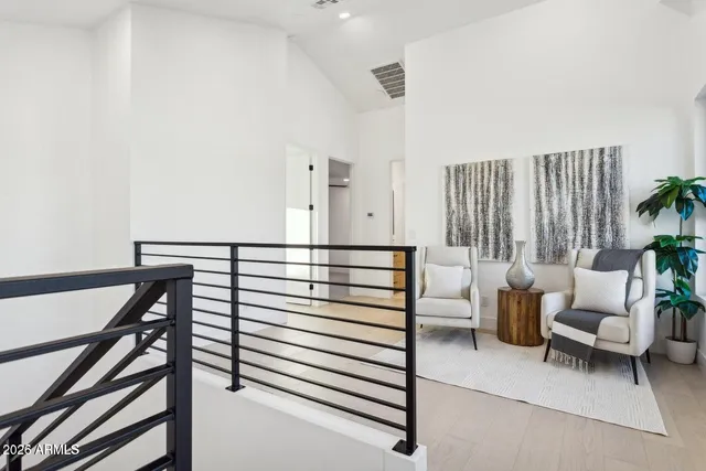 $8,000 | 6330 North 10th Drive, Phoenix, AZ 85013