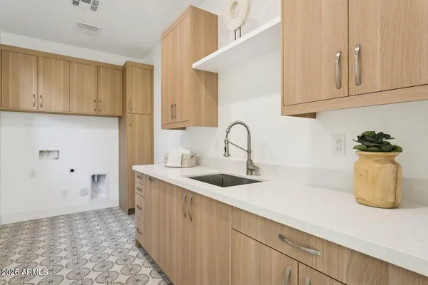 $7,000 | 6330 North 10th Drive, Phoenix, AZ 85013