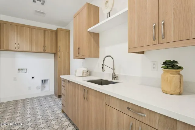 $8,000 | 6330 North 10th Drive, Phoenix, AZ 85013