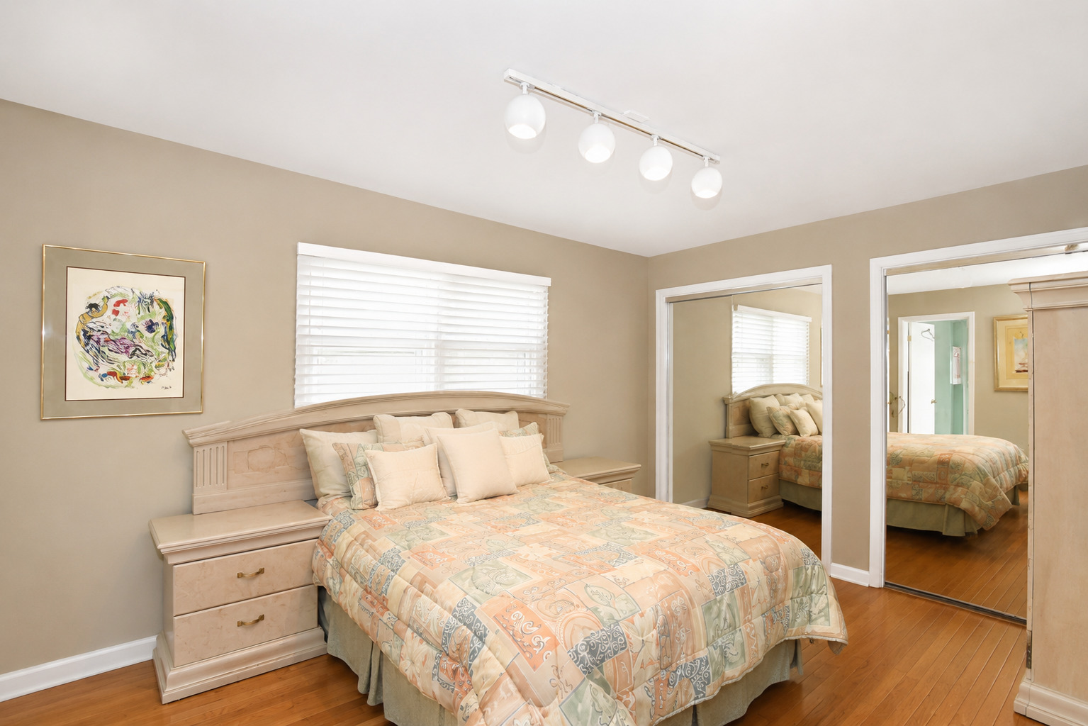 917 Army Trail Boulevard Addison, IL 60101 - Photo 12 of 26