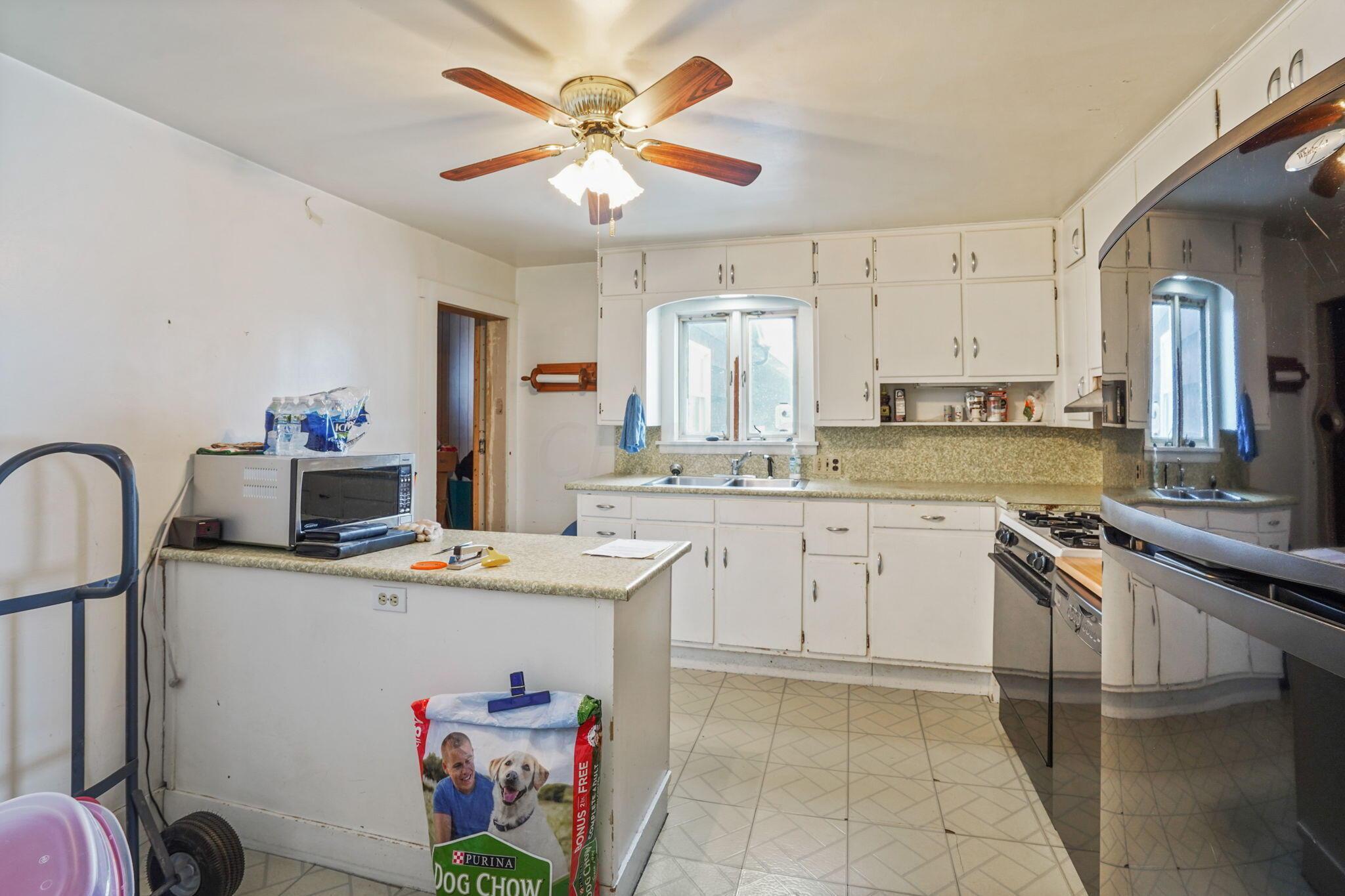 5296 Bowtown Road Delaware, OH 43015 - Photo 10 of 22 Kitchen