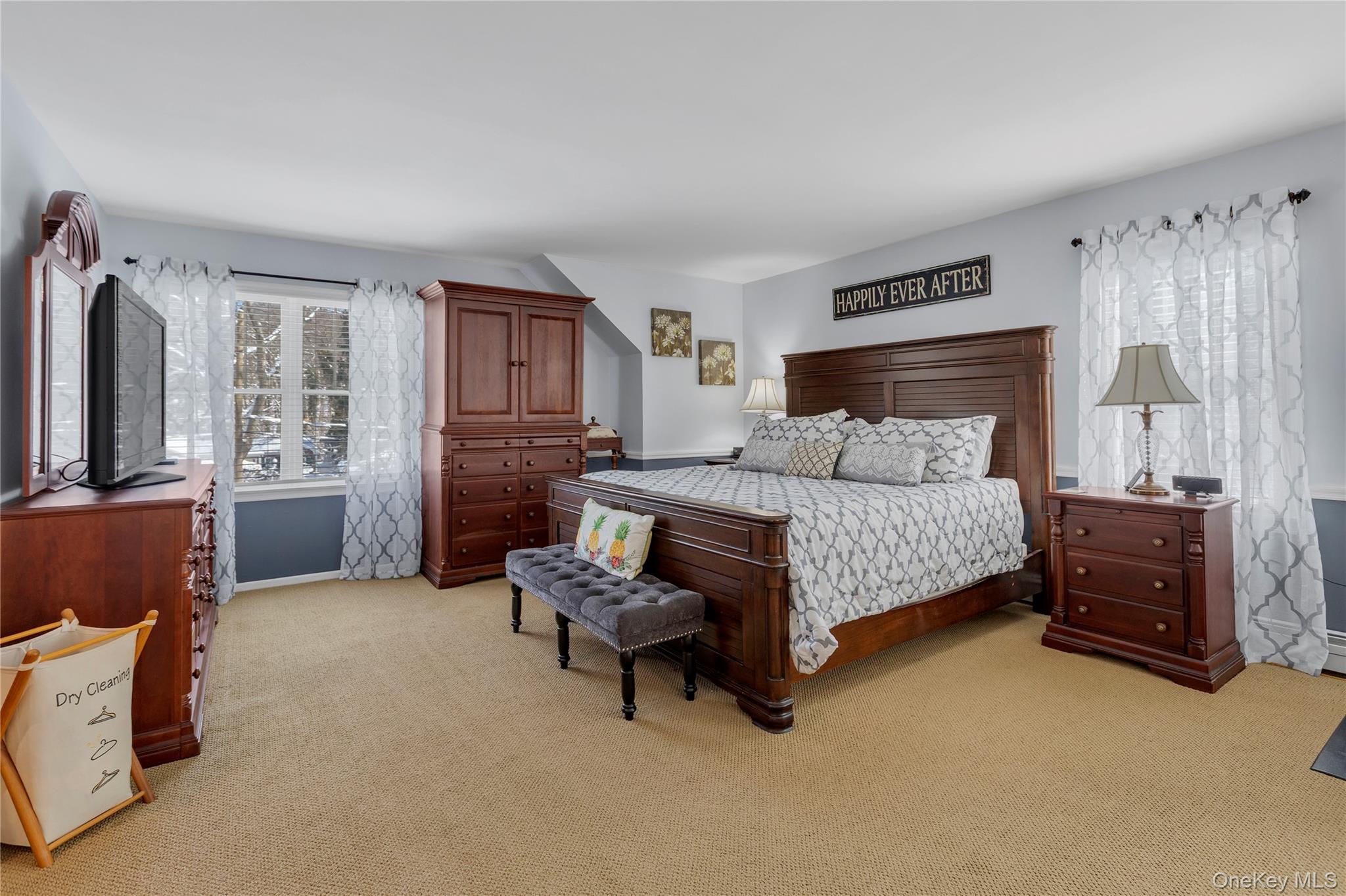 251 Vineyard Road Huntington Bay, NY 11743 - Photo 15 of 25