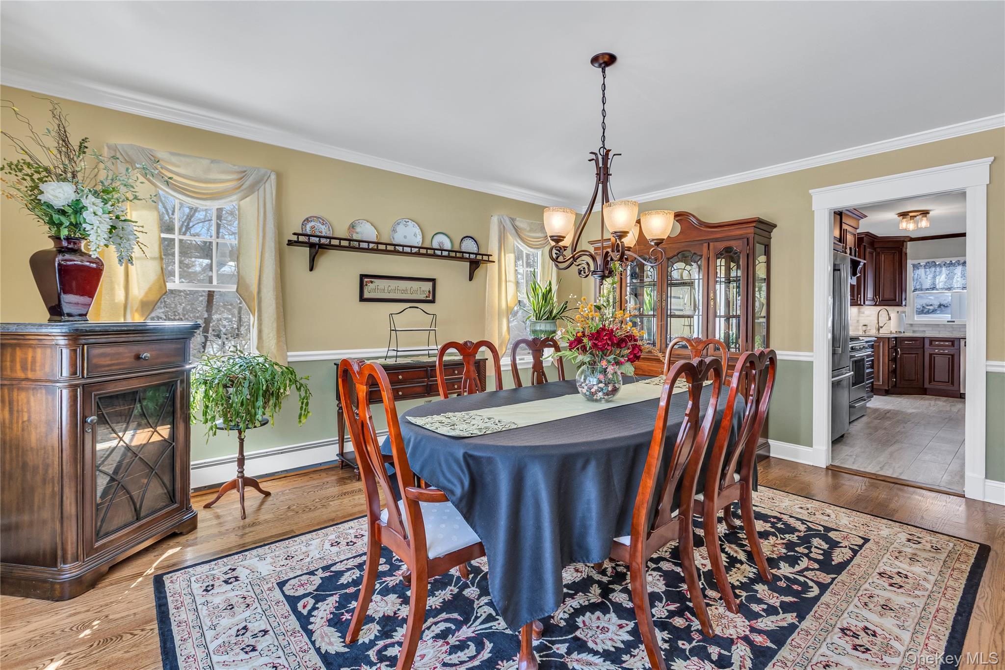 251 Vineyard Road Huntington Bay, NY 11743 - Photo 3 of 25