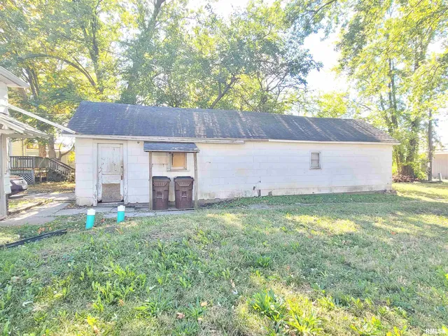 $34,900 | 414 North Randolph Street, Macomb, IL 61455