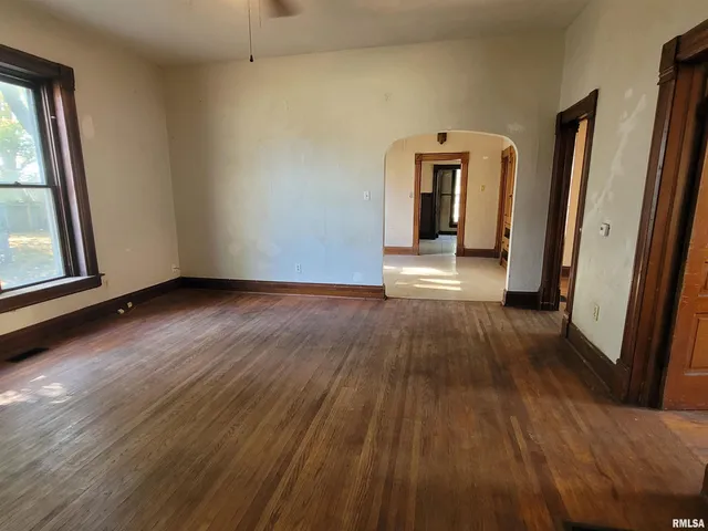 $34,900 | 414 North Randolph Street, Macomb, IL 61455