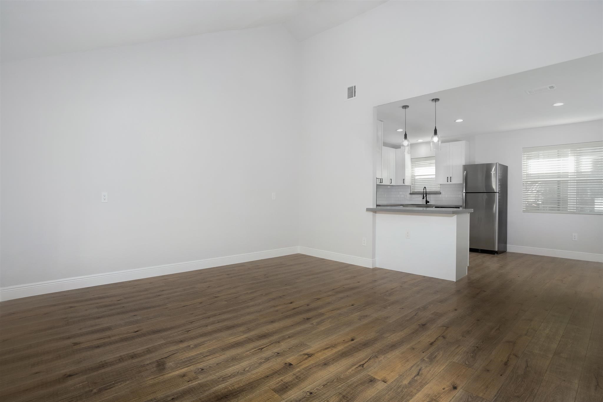 9026 Carousel Lane, Unit B Houston, TX 77080 - Photo 4 of 14