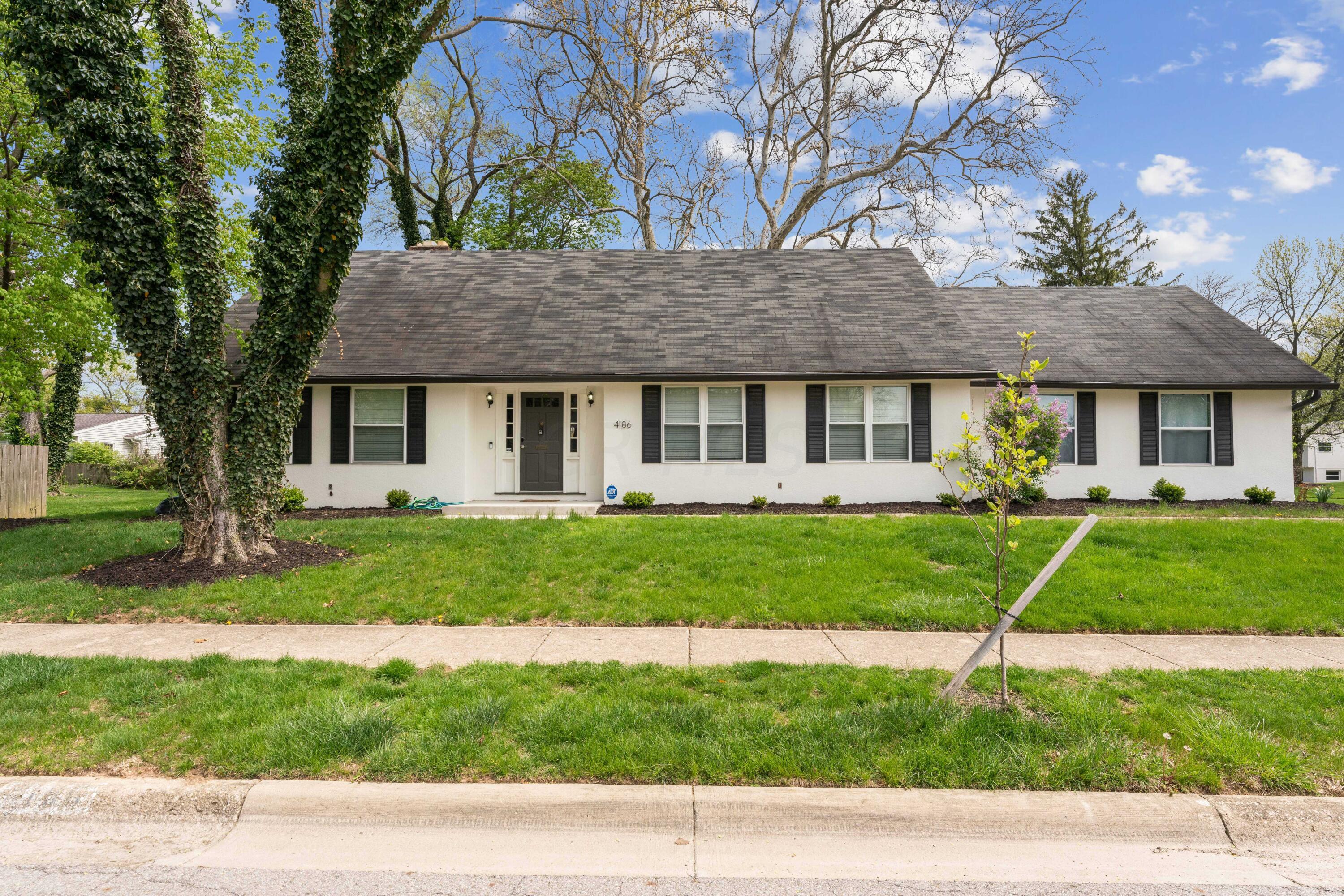 4186 Windermere Road Columbus, OH 43220 - Photo 1 of 49 01-DSC08806
