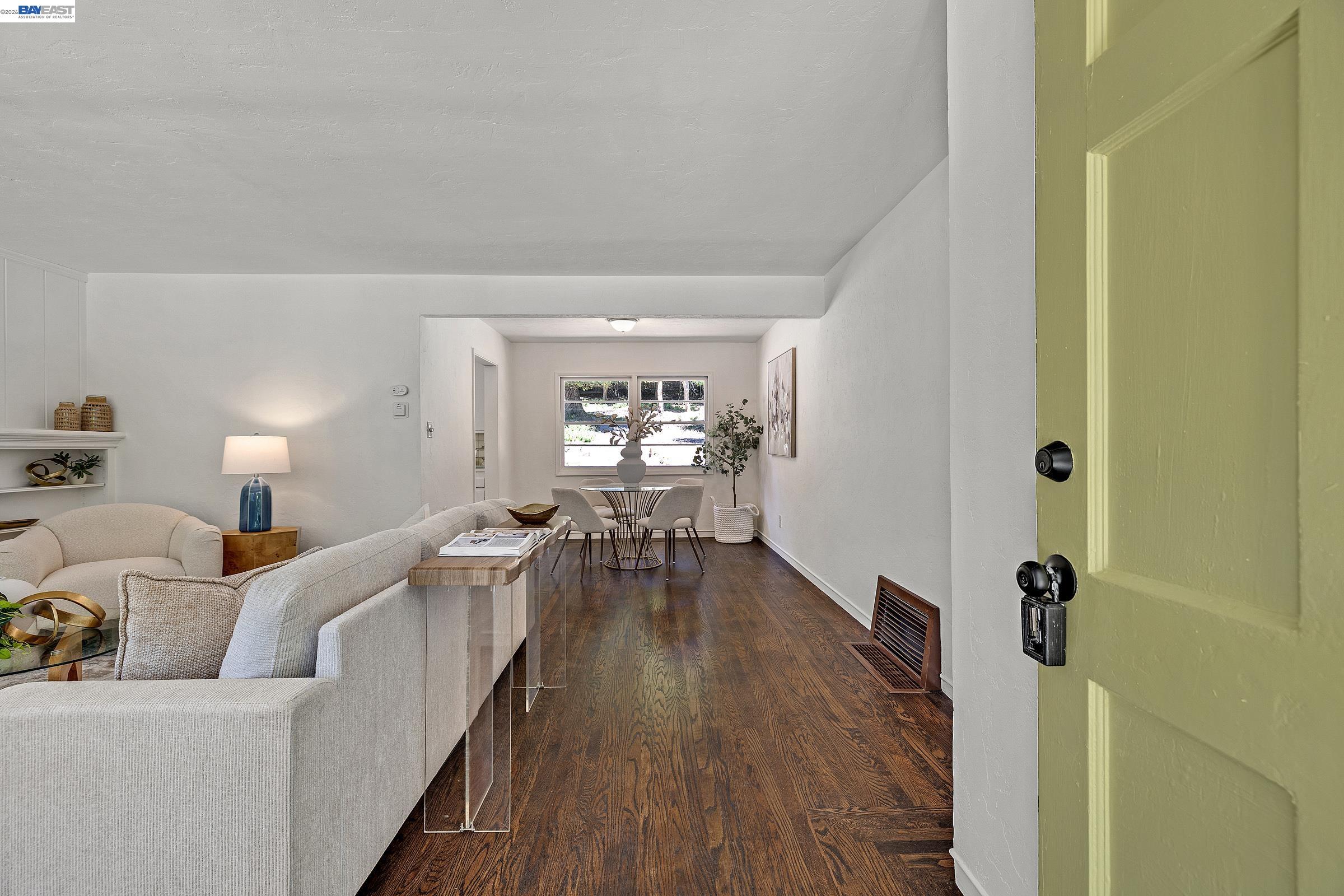 18926 Walnut Road Castro Valley, CA 94546 - Photo 7 of 33