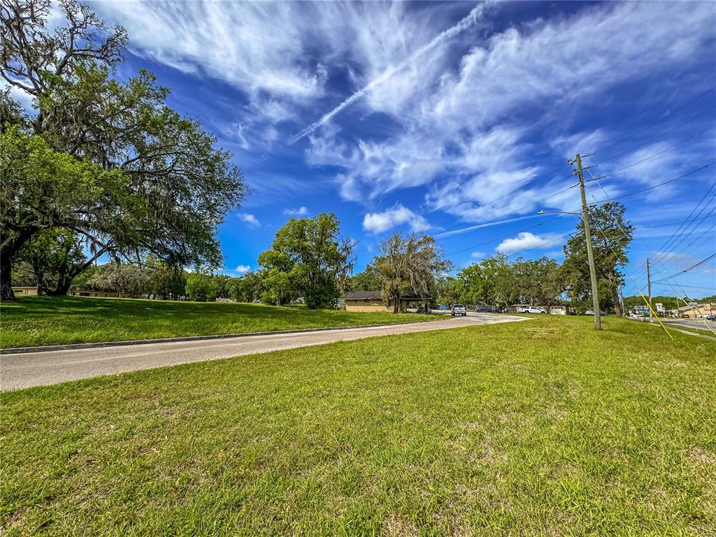 615 Hospital Road Brooksville, FL 34601 - Photo 55 of 75 a view of an outdoor space and yard